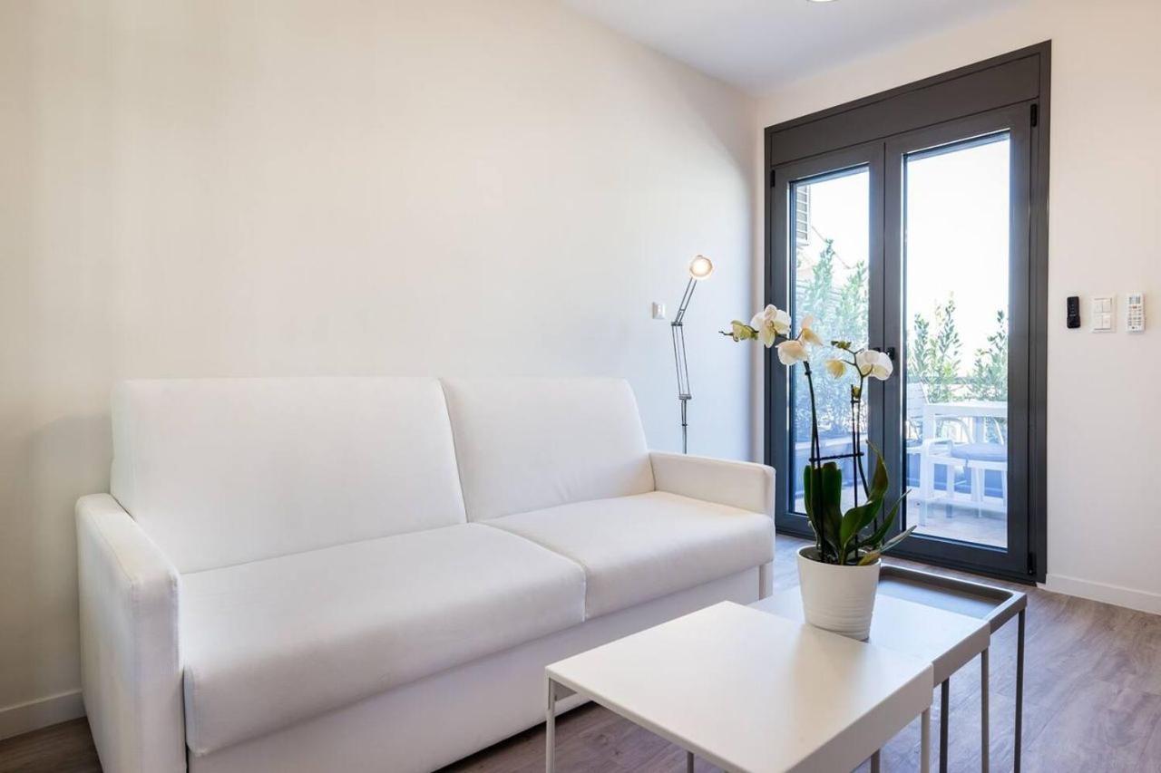 Emily In Athens - Central Chic Flat With Terrace Syntagma E1 Exterior photo