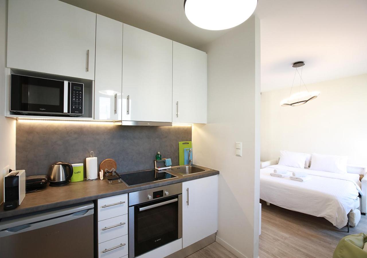 Emily In Athens - Central Chic Flat With Terrace Syntagma E1 Exterior photo