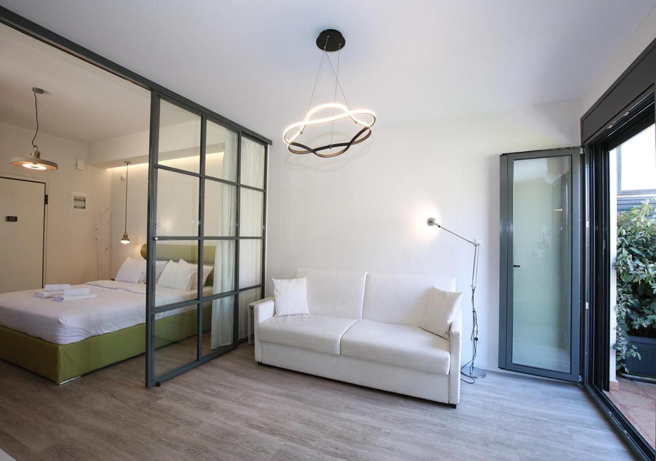 Emily In Athens - Central Chic Flat With Terrace Syntagma E1 Exterior photo