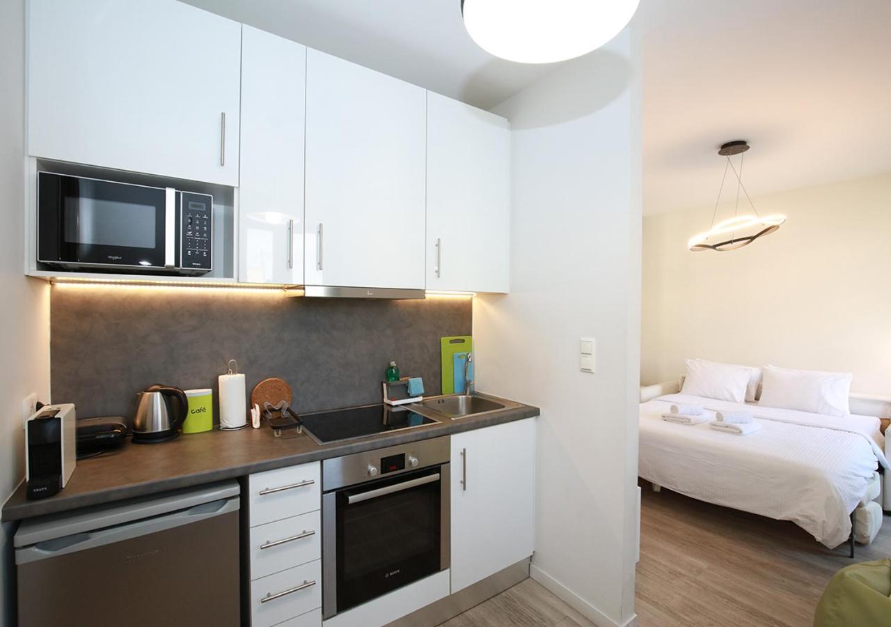 Emily In Athens - Central Chic Flat With Terrace Syntagma E1 Exterior photo