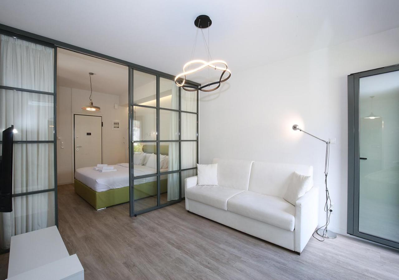 Emily In Athens - Central Chic Flat With Terrace Syntagma E1 Exterior photo