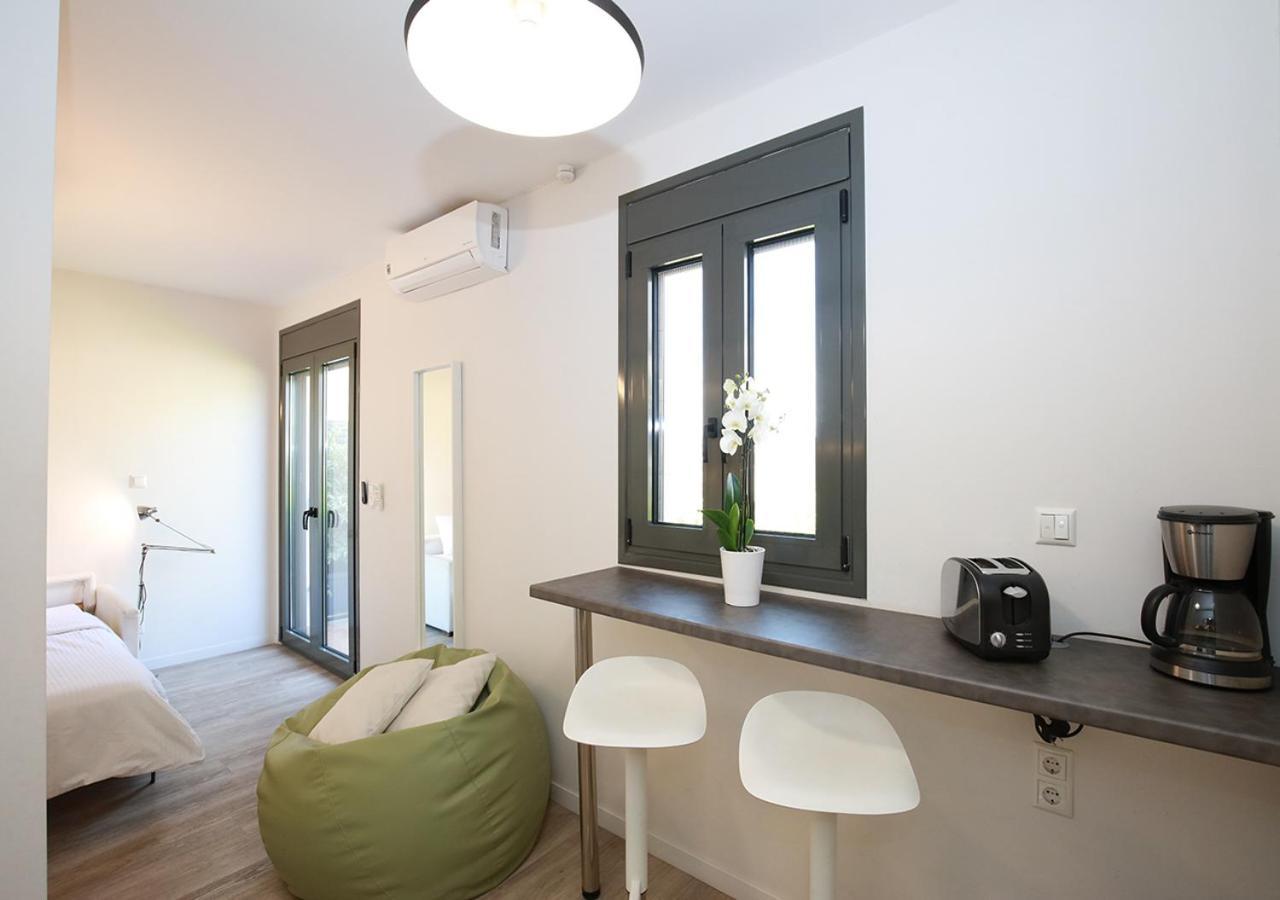 Emily In Athens - Central Chic Flat With Terrace Syntagma E1 Exterior photo