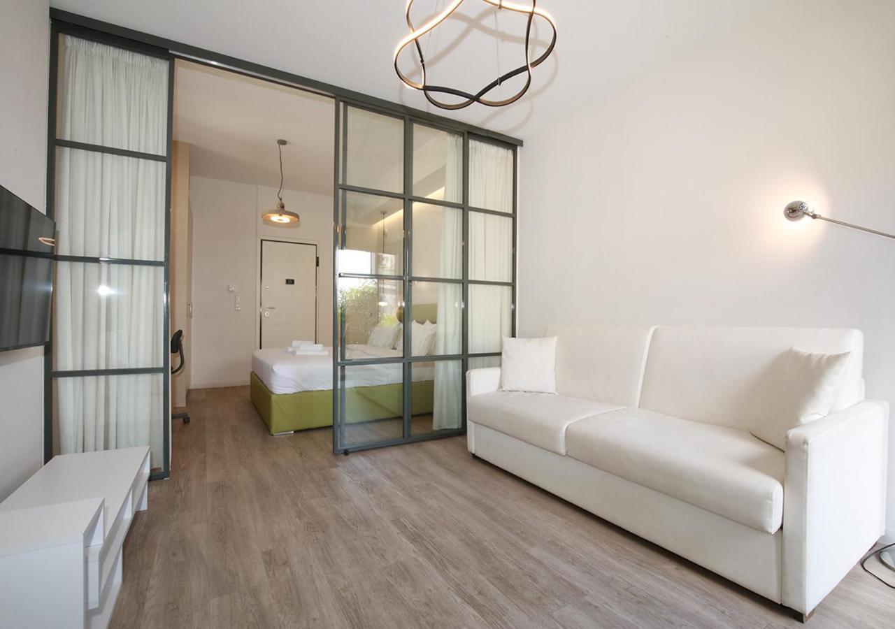 Emily In Athens - Central Chic Flat With Terrace Syntagma E1 Exterior photo